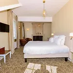 Pierre Hotel Saint-Pierre-du-Vauvray