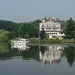 Pierre Saint-Pierre-du-Vauvray