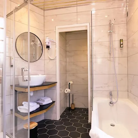 Hotel Pierre
