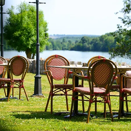 Pierre Hotel Saint-Pierre-du-Vauvray