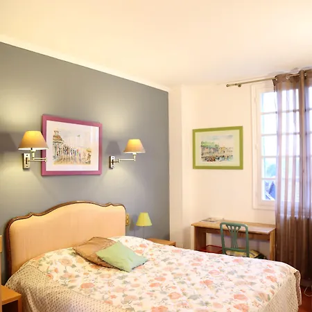 Pierre Saint-Pierre-du-Vauvray