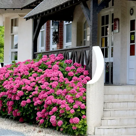 Hotel Pierre