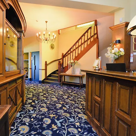 Hotel Pierre