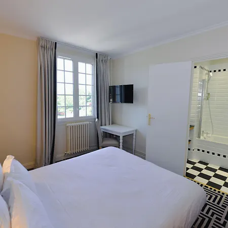 Hotel Pierre