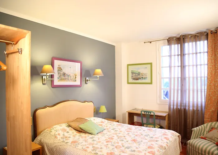 Pierre Saint-Pierre-du-Vauvray