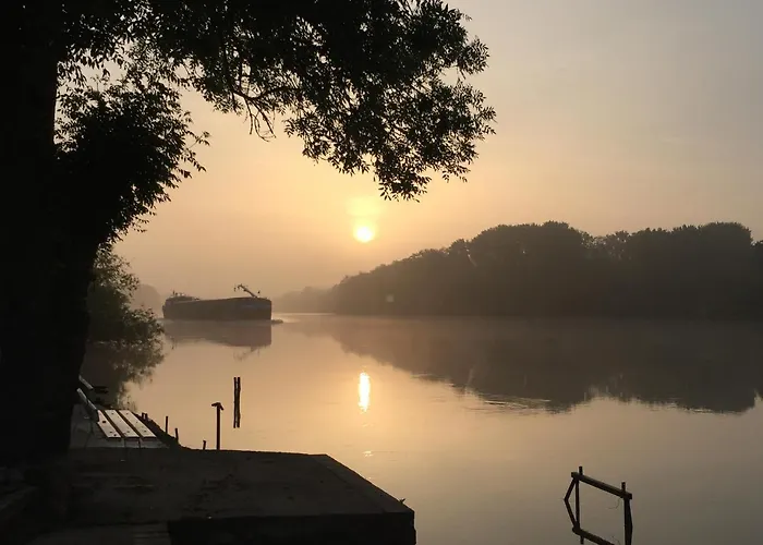 Hotel Pierre Saint-Pierre-du-Vauvray